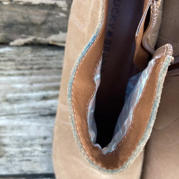 Lucky Brand Tan Suede Ankle Boots Size 6.5 Side Zip Western Boho - Picture 12 of 14